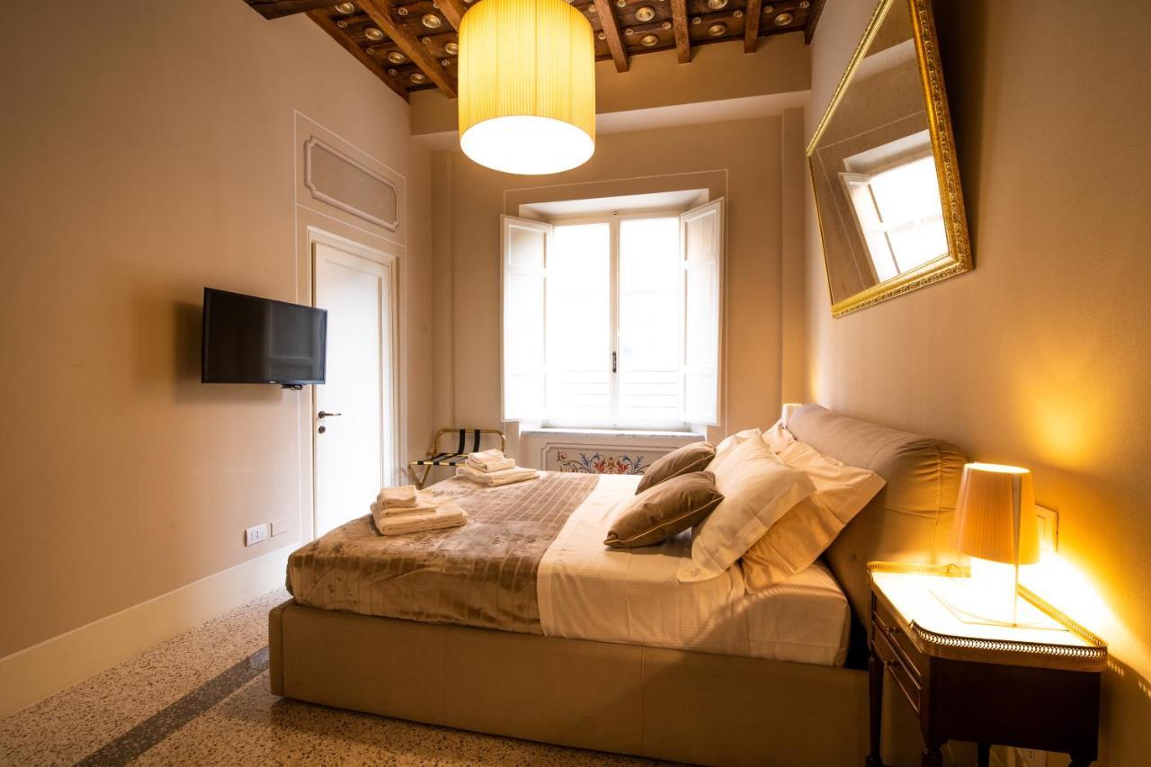 Noble Floor - Luxury Apartment Lucca Exterior photo